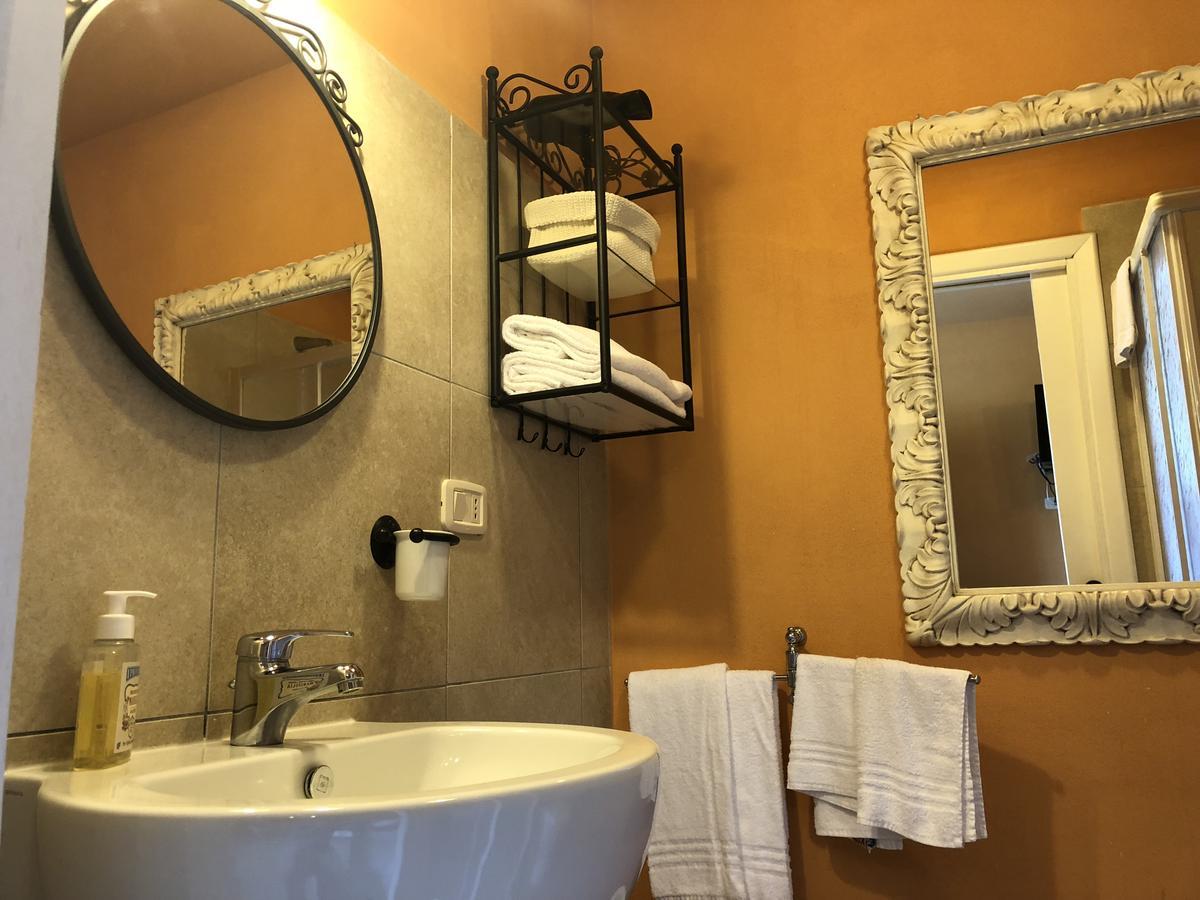גאבוראנו La Locanda Della Vecchia Hosteria מראה חיצוני תמונה